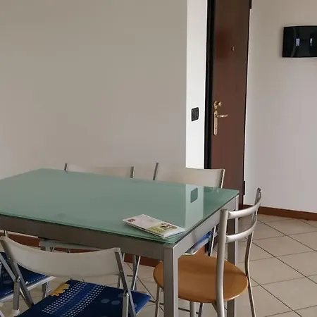 Villa4holydays - M1 Subway *
